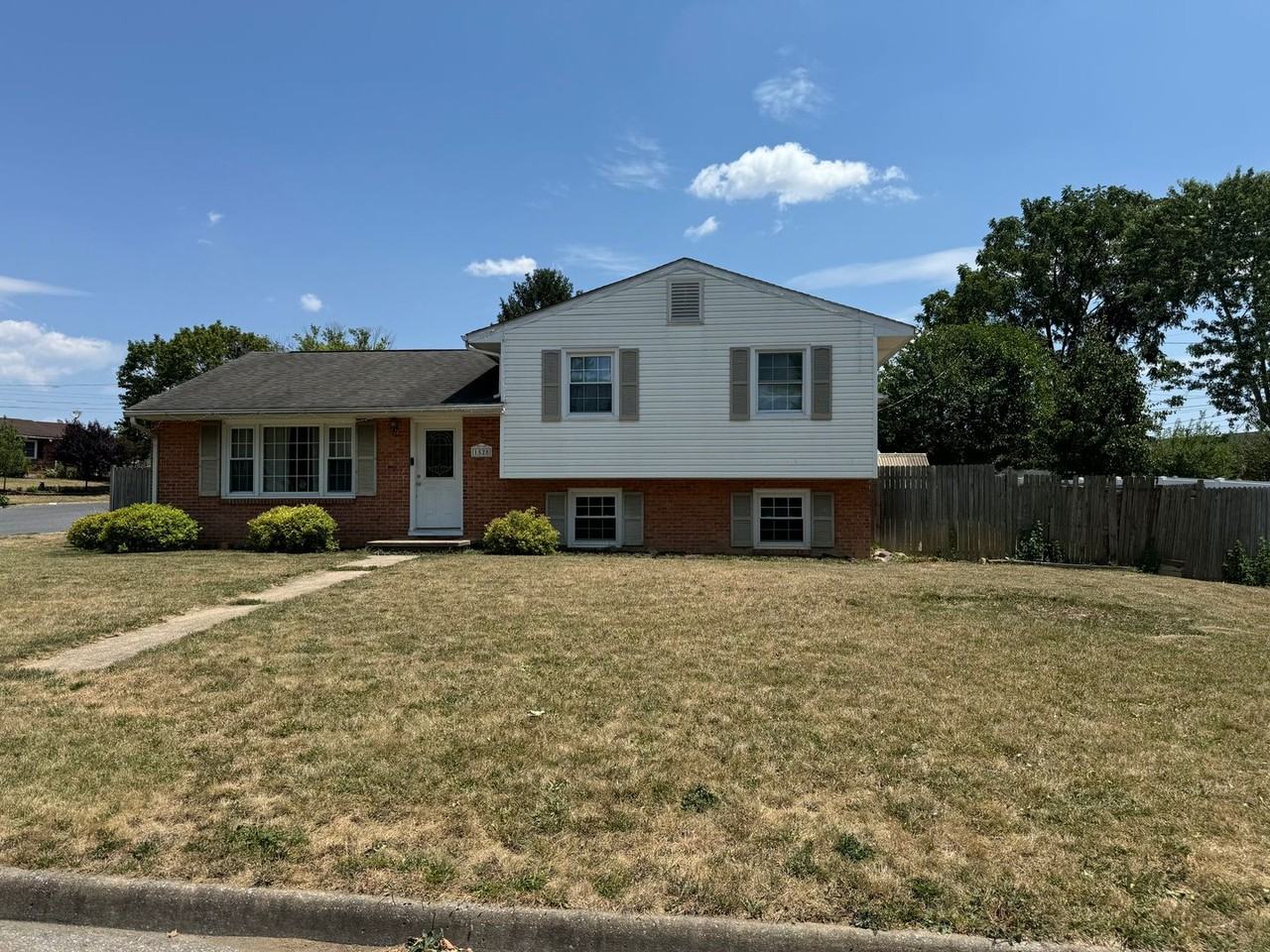 1528 Central Ave - Photo 2 of 2