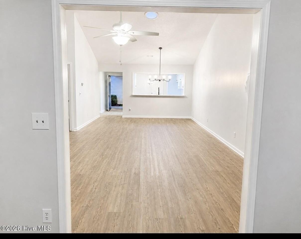 607 Sunset Oaks Ln - Photo 7 of 13
