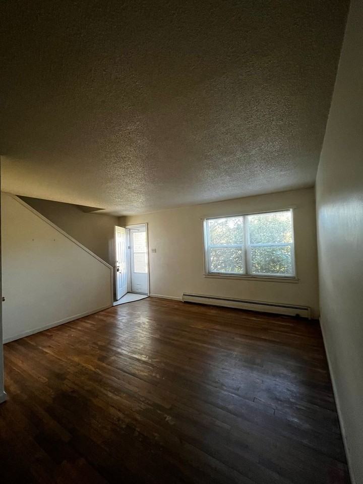 1415 W 4th Ave - Photo 2 of 8