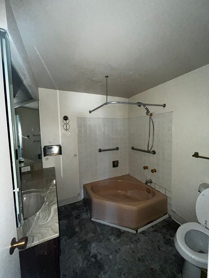 1415 W 4th Ave - Photo 6 of 8