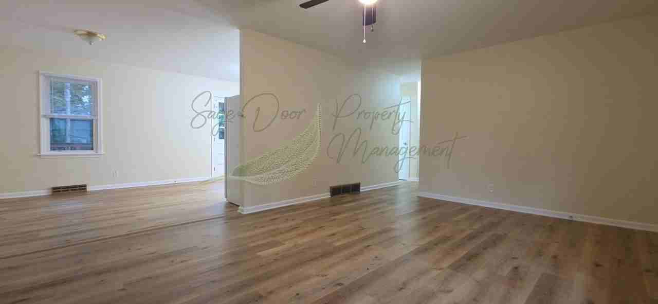 6613 Ne 49th Ter - Photo 3 of 32