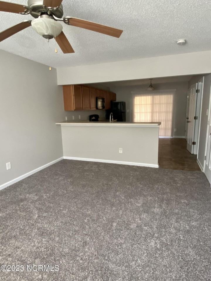 6009 Grandeur Ave - Photo 4 of 13