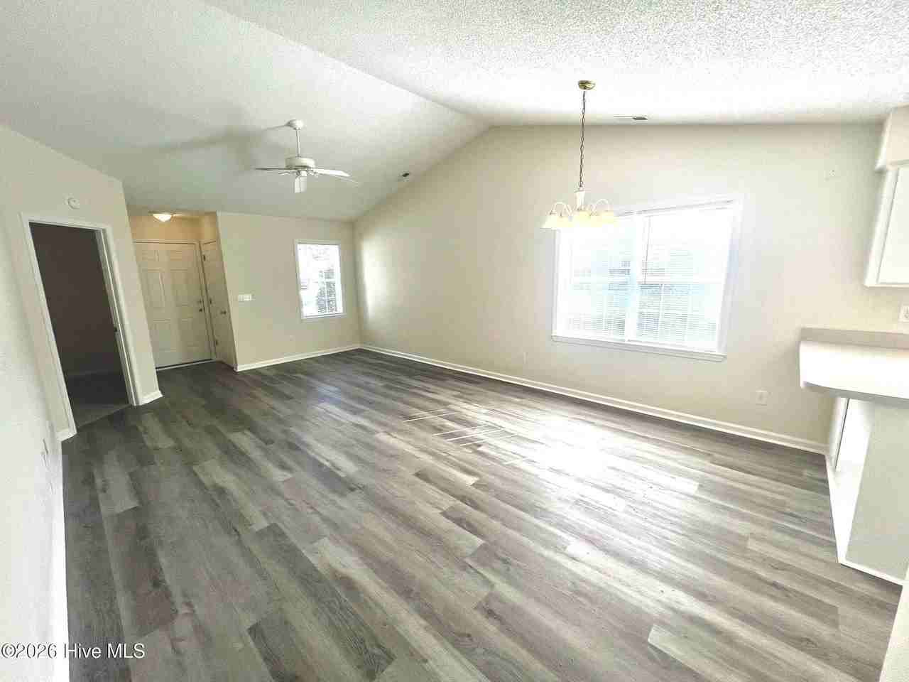 105 White Ash Ln - Photo 3 of 19
