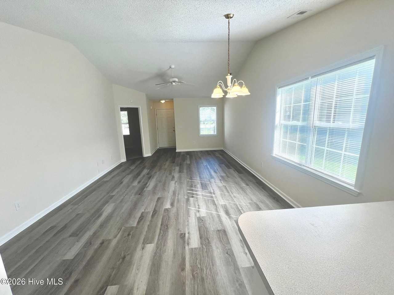 105 White Ash Ln - Photo 7 of 19