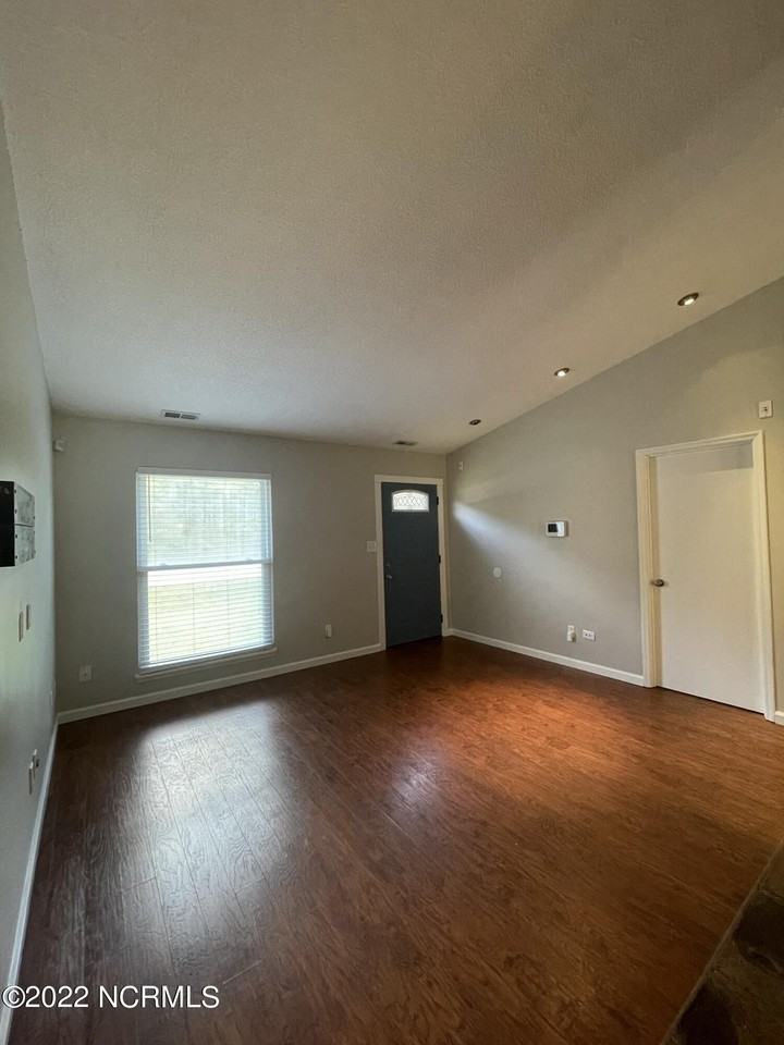 368 Union Chapel Church Rd - Photo 2 of 15