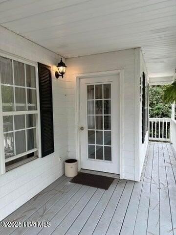 575 N Bennett St - Photo 5 of 15