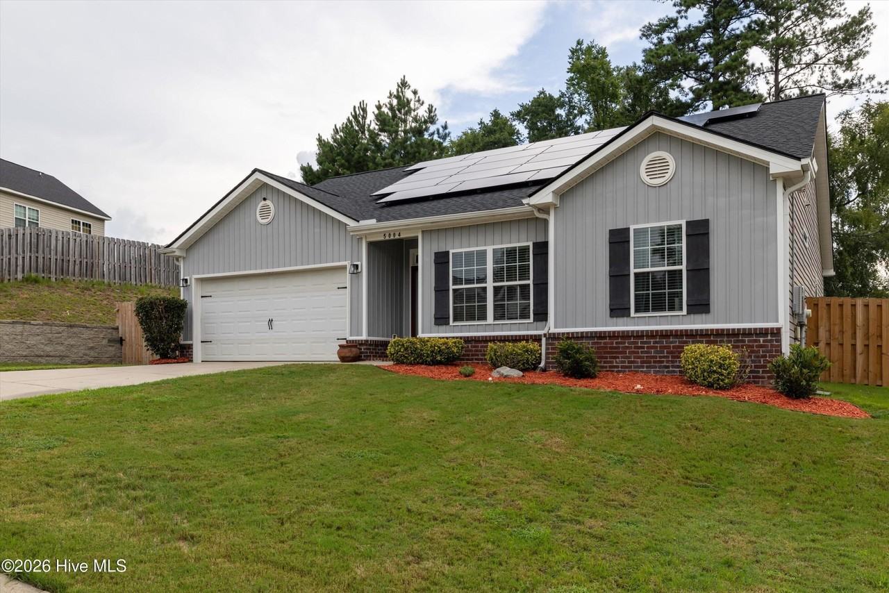 5004 Sunderlund Ct - Photo 4 of 50