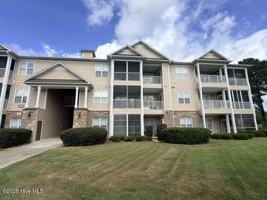 featured image of 260 Woodlands Way #2
