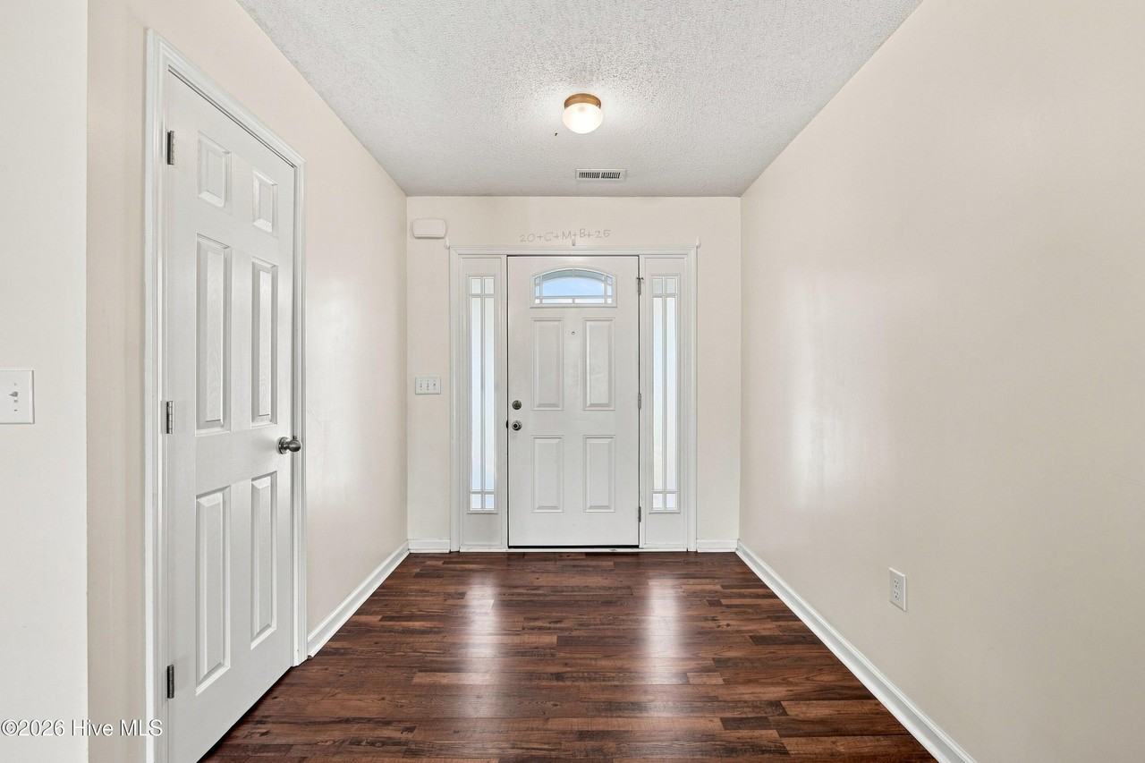 2928 Judge Manly Dr - Photo 4 of 29