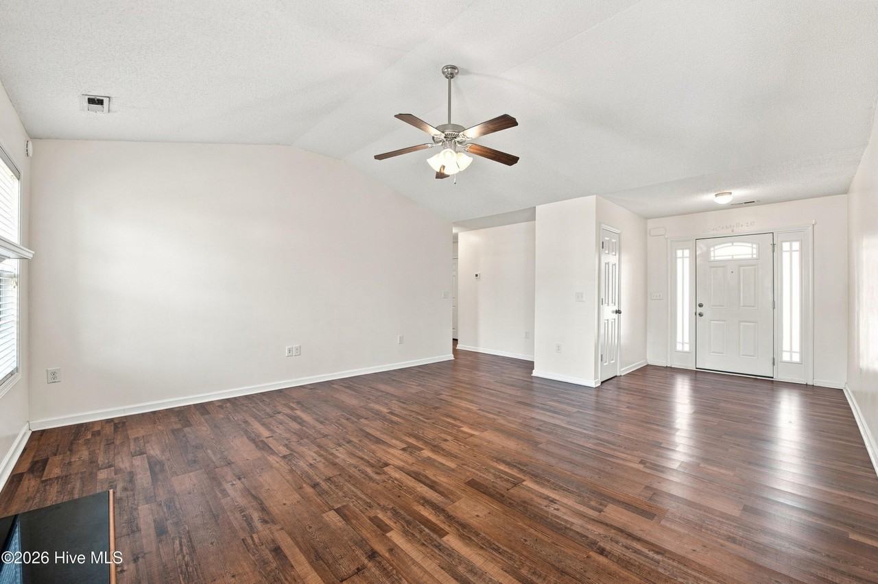 2928 Judge Manly Dr - Photo 5 of 29