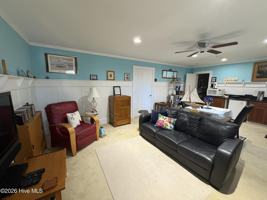 featured image of 1004A Kings Way