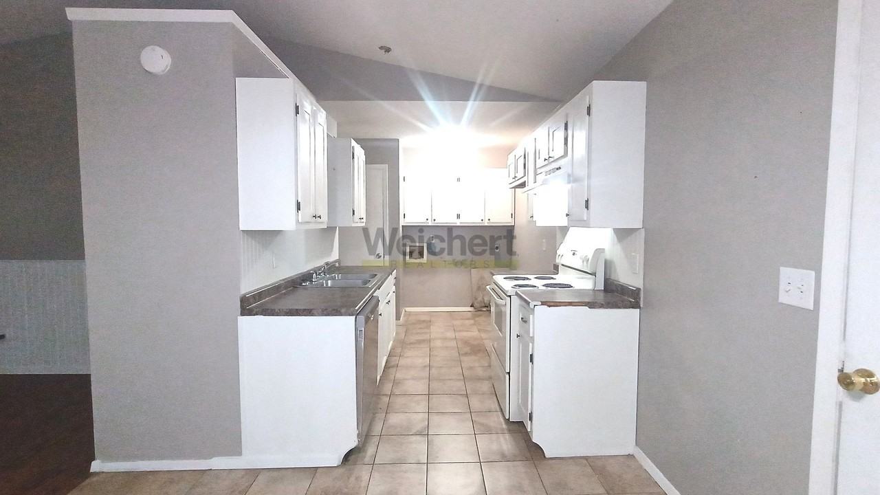 4106 Orion Dr - Photo 6 of 13