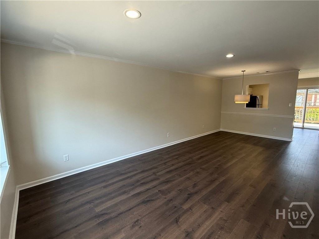 550 Dearing St #23 - Photo 3 of 20