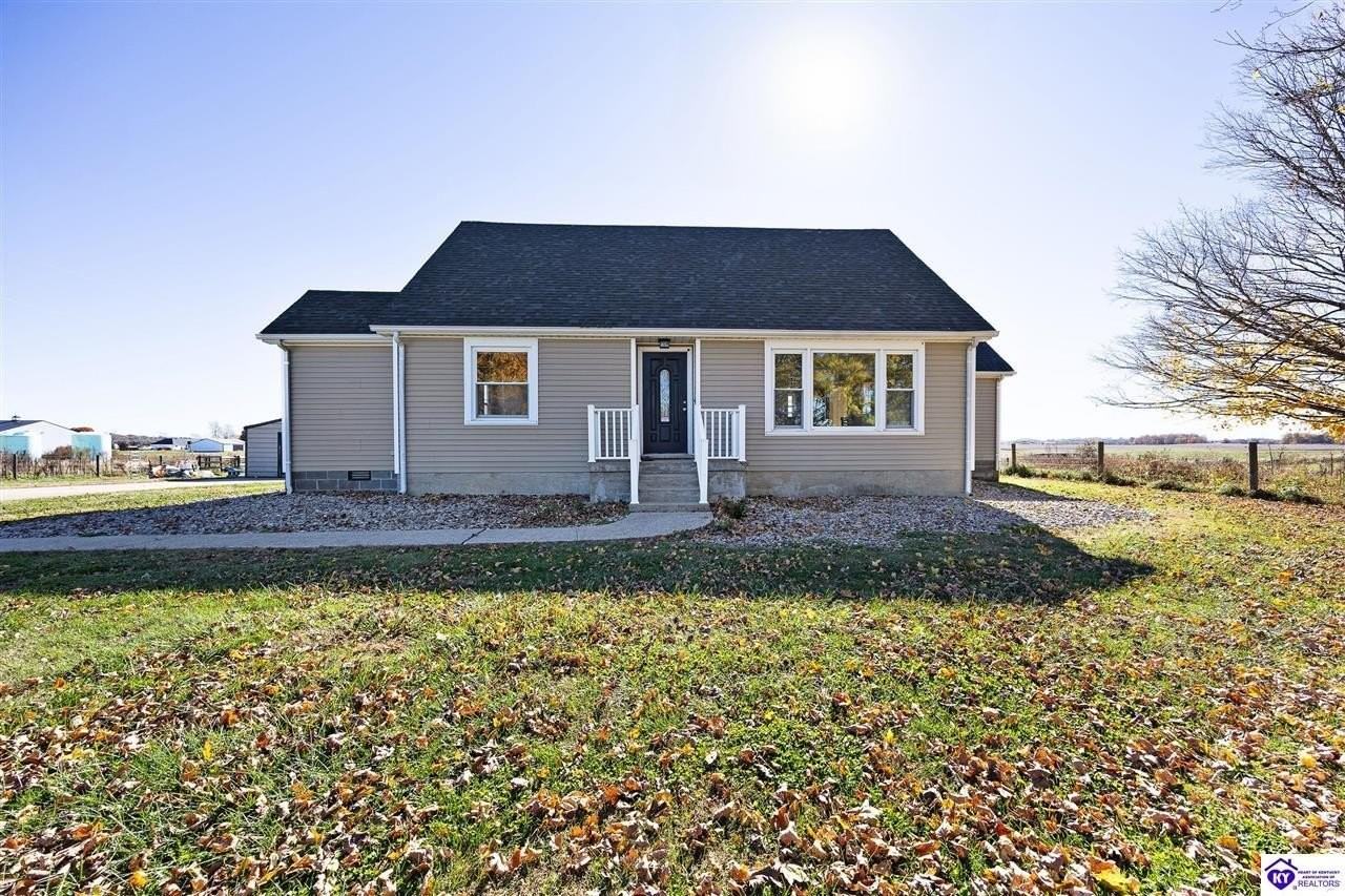 180 W White Mills Glendale Rd - Photo 2 of 34