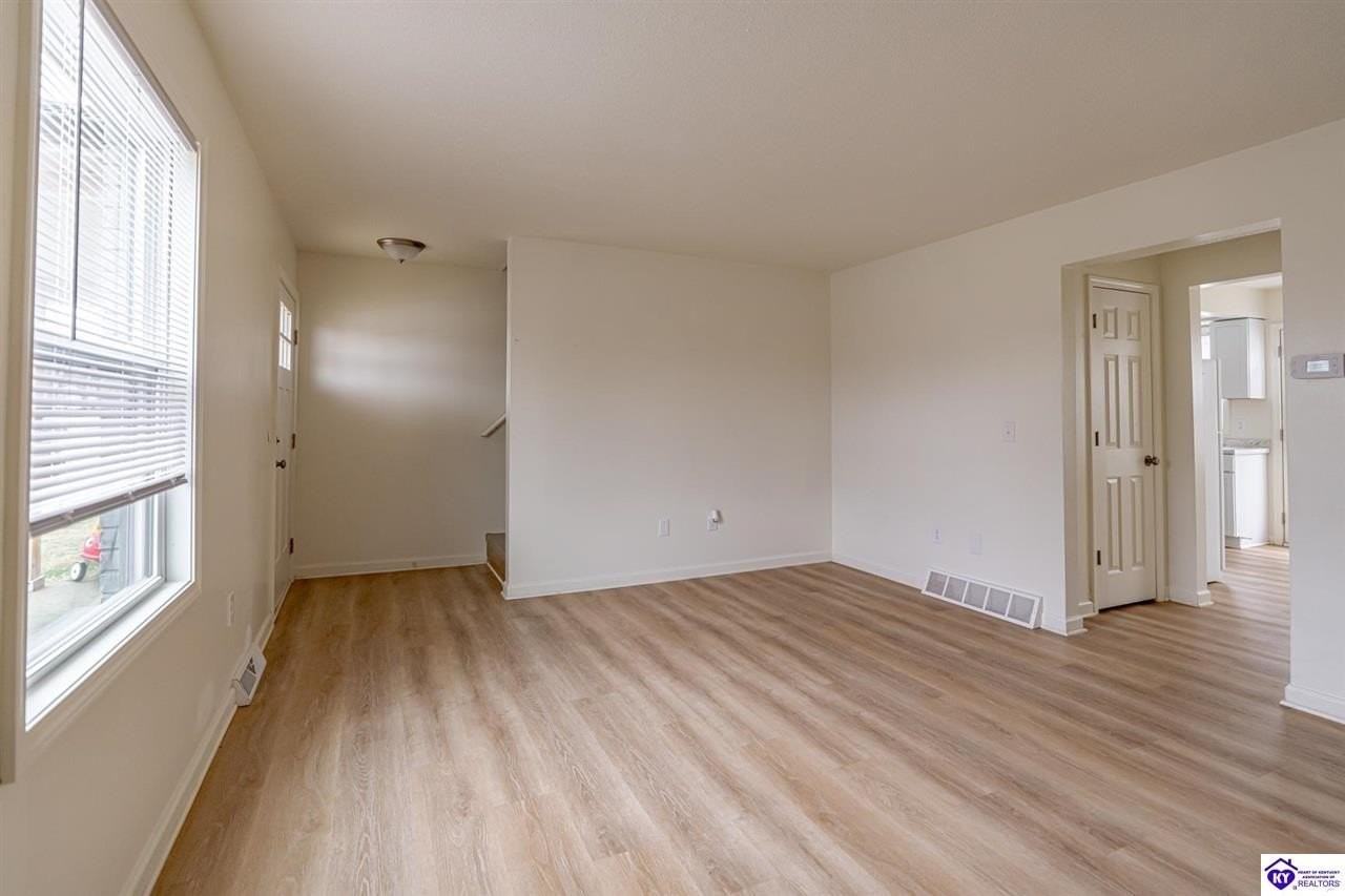 311 Atcher St - Photo 4 of 27
