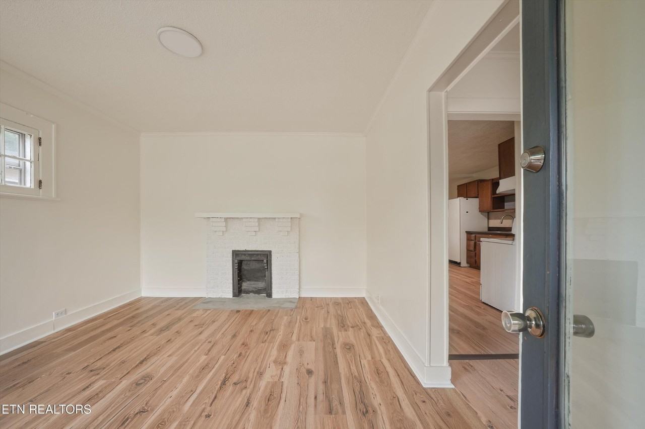 1815 Fay St - Photo 2 of 25