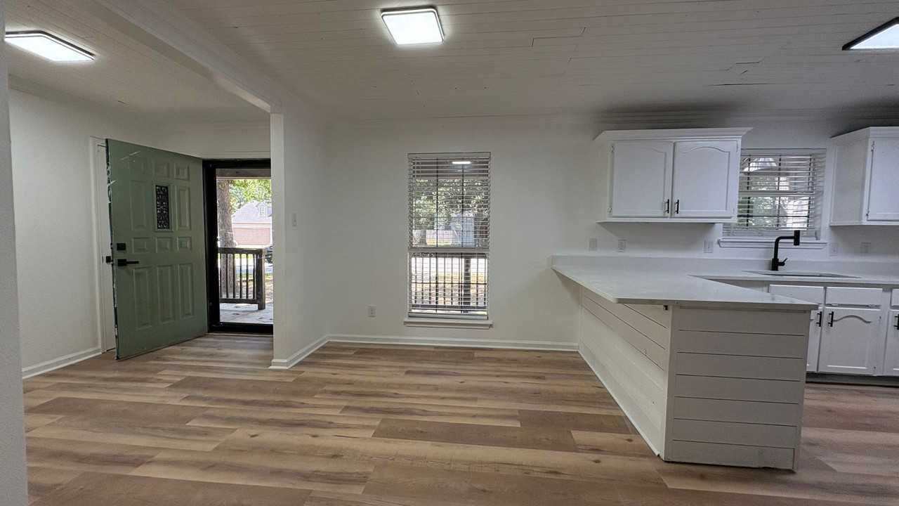 2312 Coraltree Dr - Photo 7 of 16