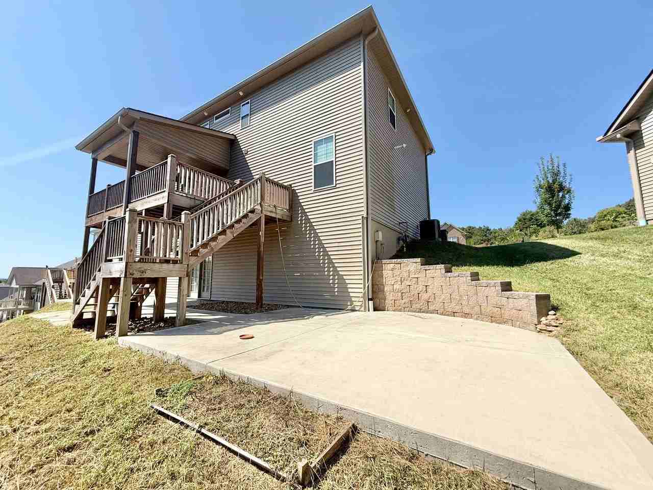 516 Vivian Lee Ln - Photo 4 of 49