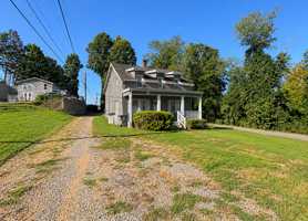featured image of 808 Harrisburg Dr Sw