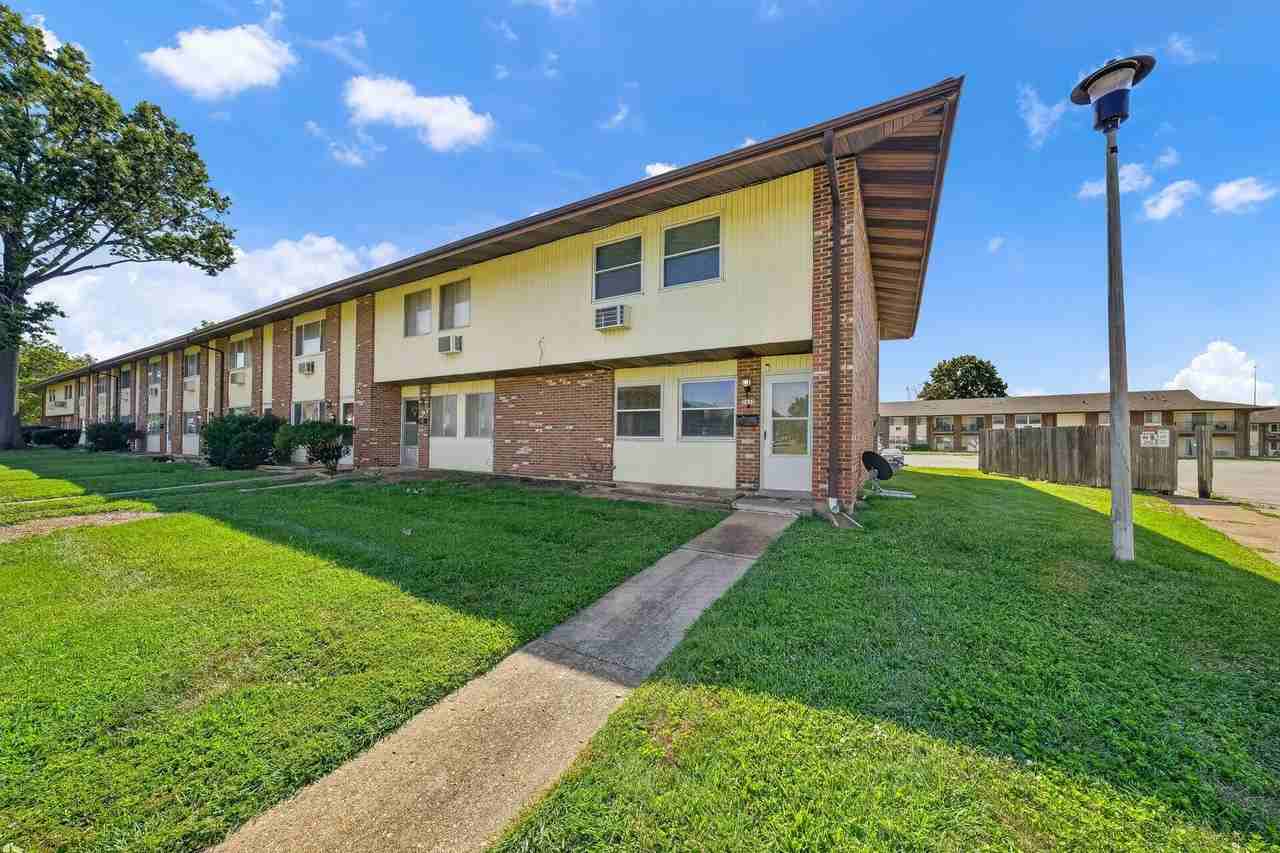 7473 Hazelcrest Dr - Photo 4 of 50