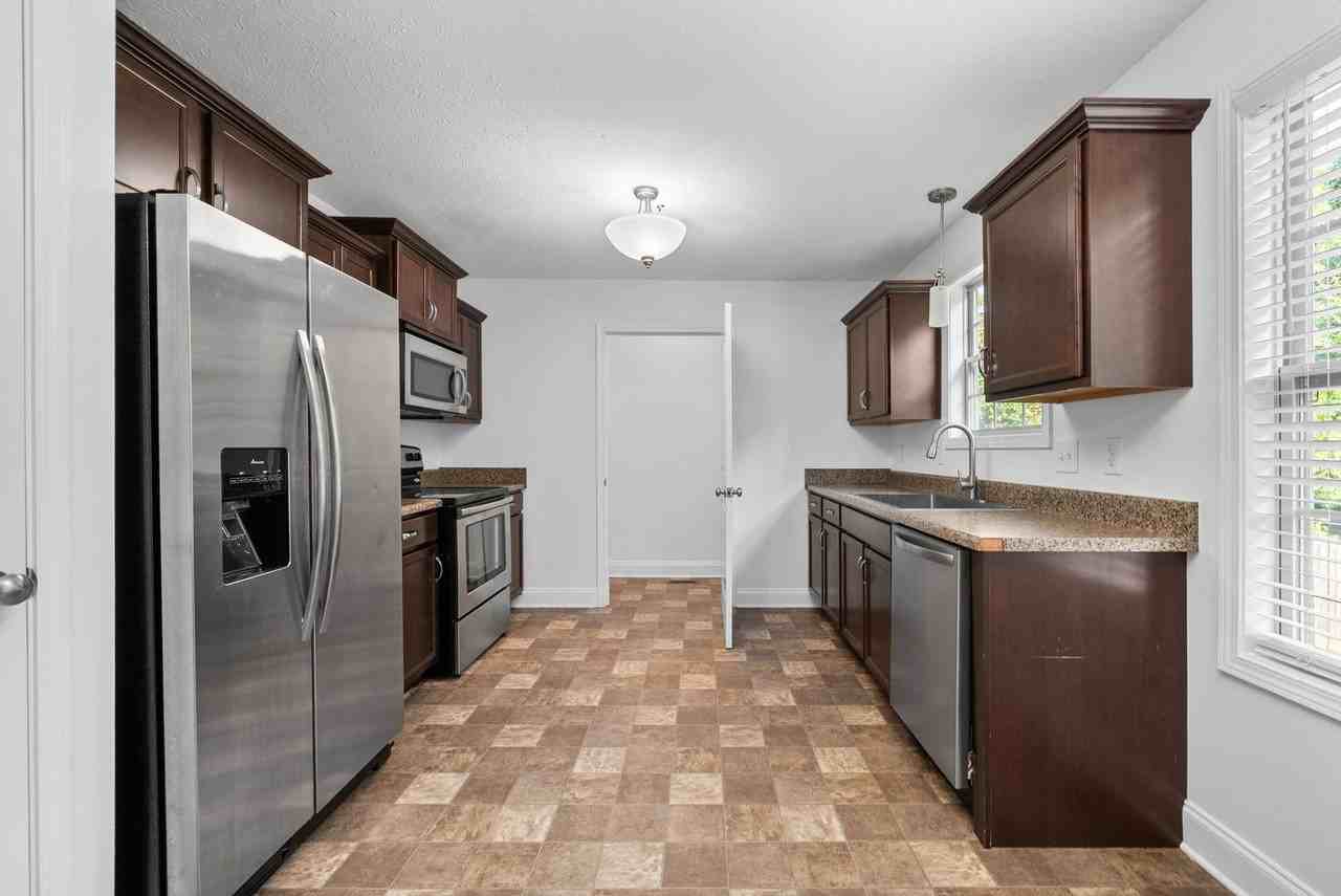 544 Magnolia Dr - Photo 7 of 24