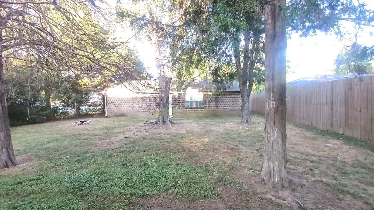 1406 Kimberly Dr - Photo 3 of 13