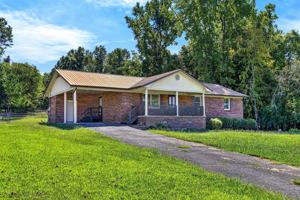 featured image of 661 Brooklawn Trl Se