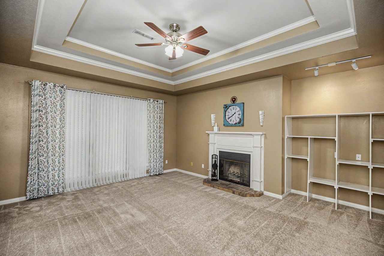 29 Ivy Cir - Photo 2 of 19