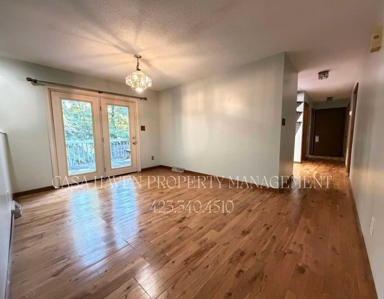 13 N Foxxborough Ln - Photo 3 of 11