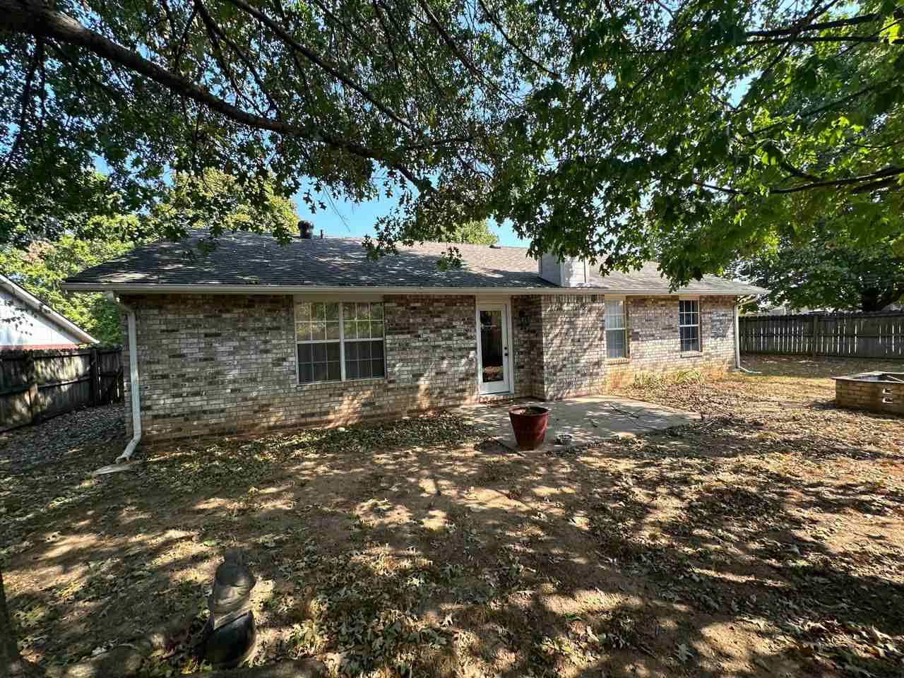 4245 W Patrick St - Photo 2 of 30