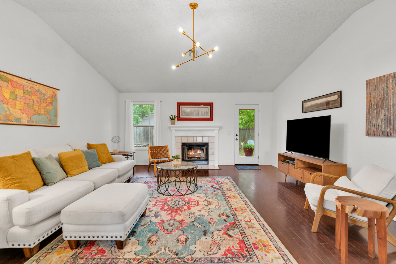 4245 W Patrick St - Photo 5 of 30