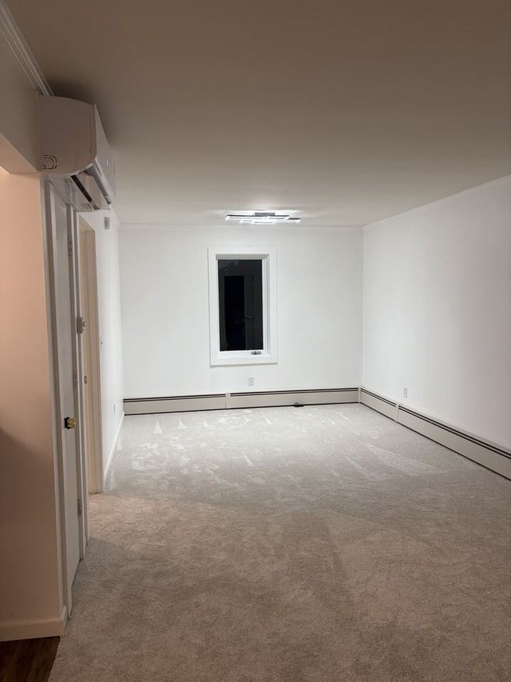 107 1/2 N Warren Ave - Photo 5 of 9