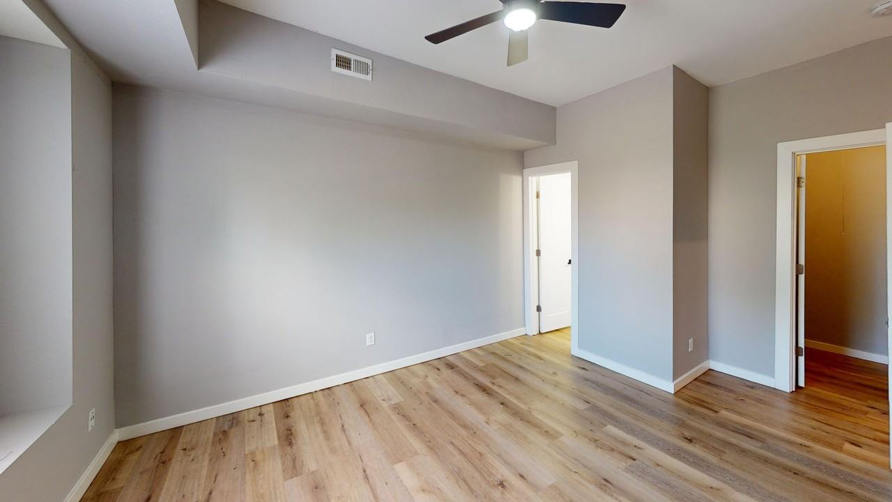 5931 Maple Ave - Photo 5 of 13