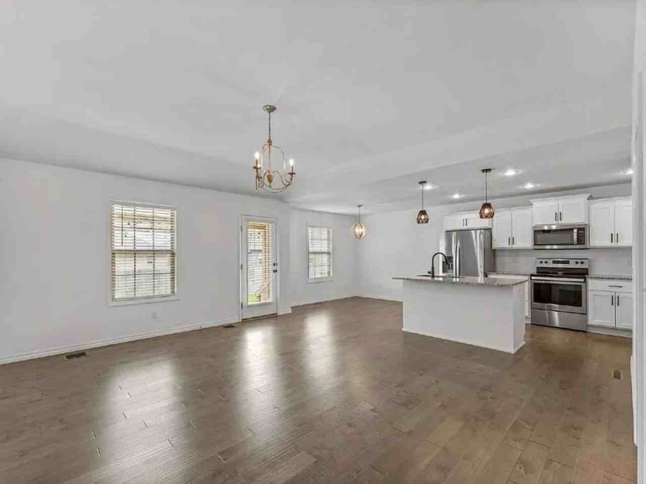 876 E Dyann Dr - Photo 5 of 10