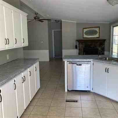 424 Wilson St - Photo 6 of 7