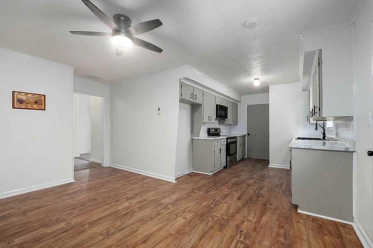 2316 S Barcliff Ave - Photo 5 of 17