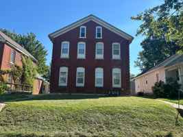 featured image of 616 N 13th St