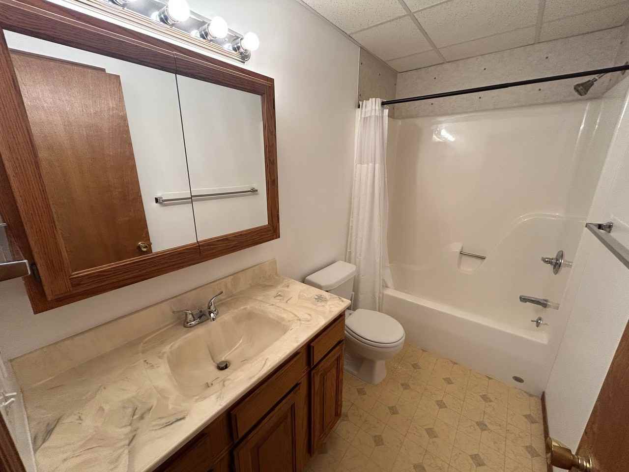 616 N 13th St - Photo 5 of 8