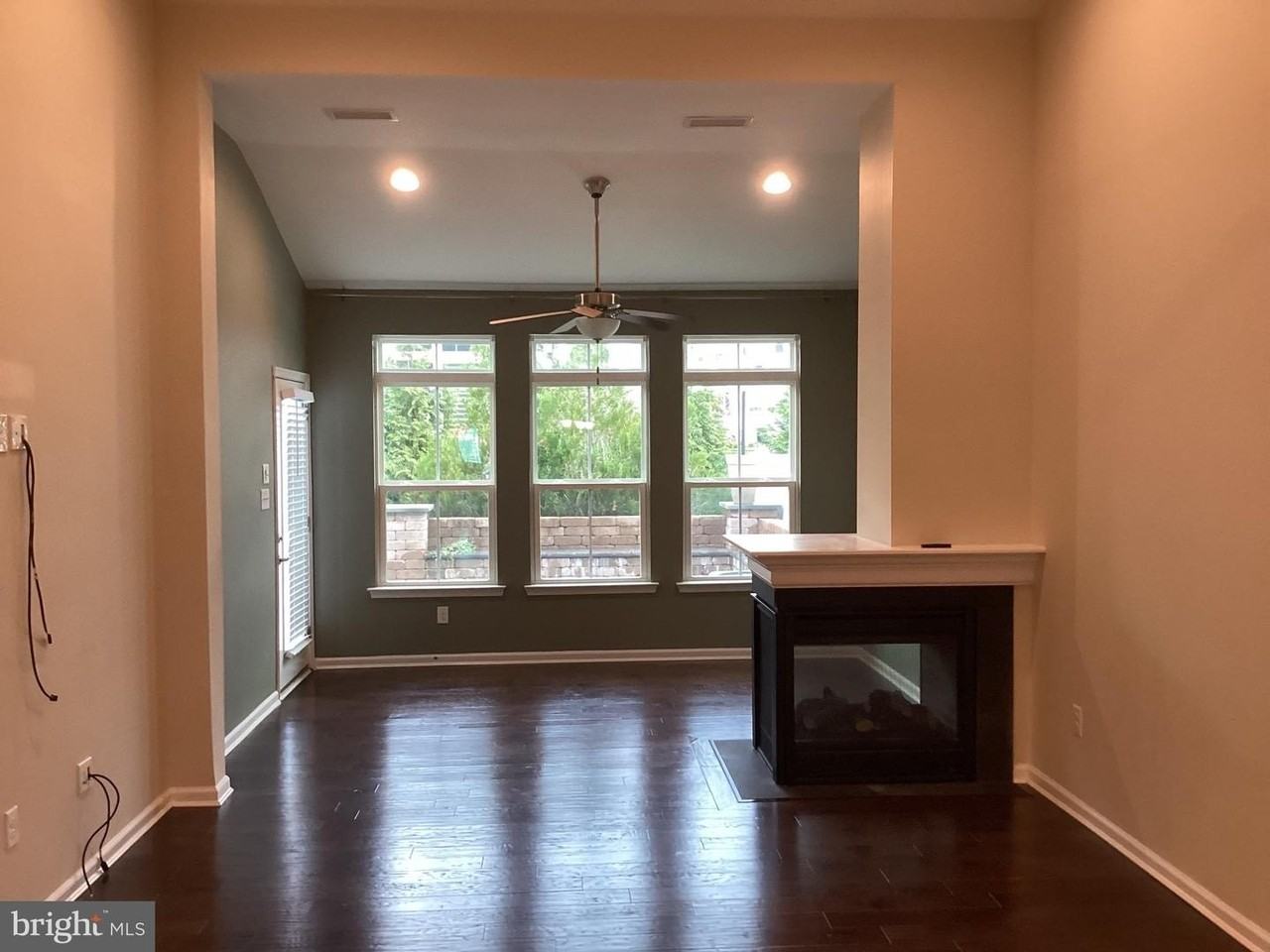 31400 Falmouth Way - Photo 5 of 10
