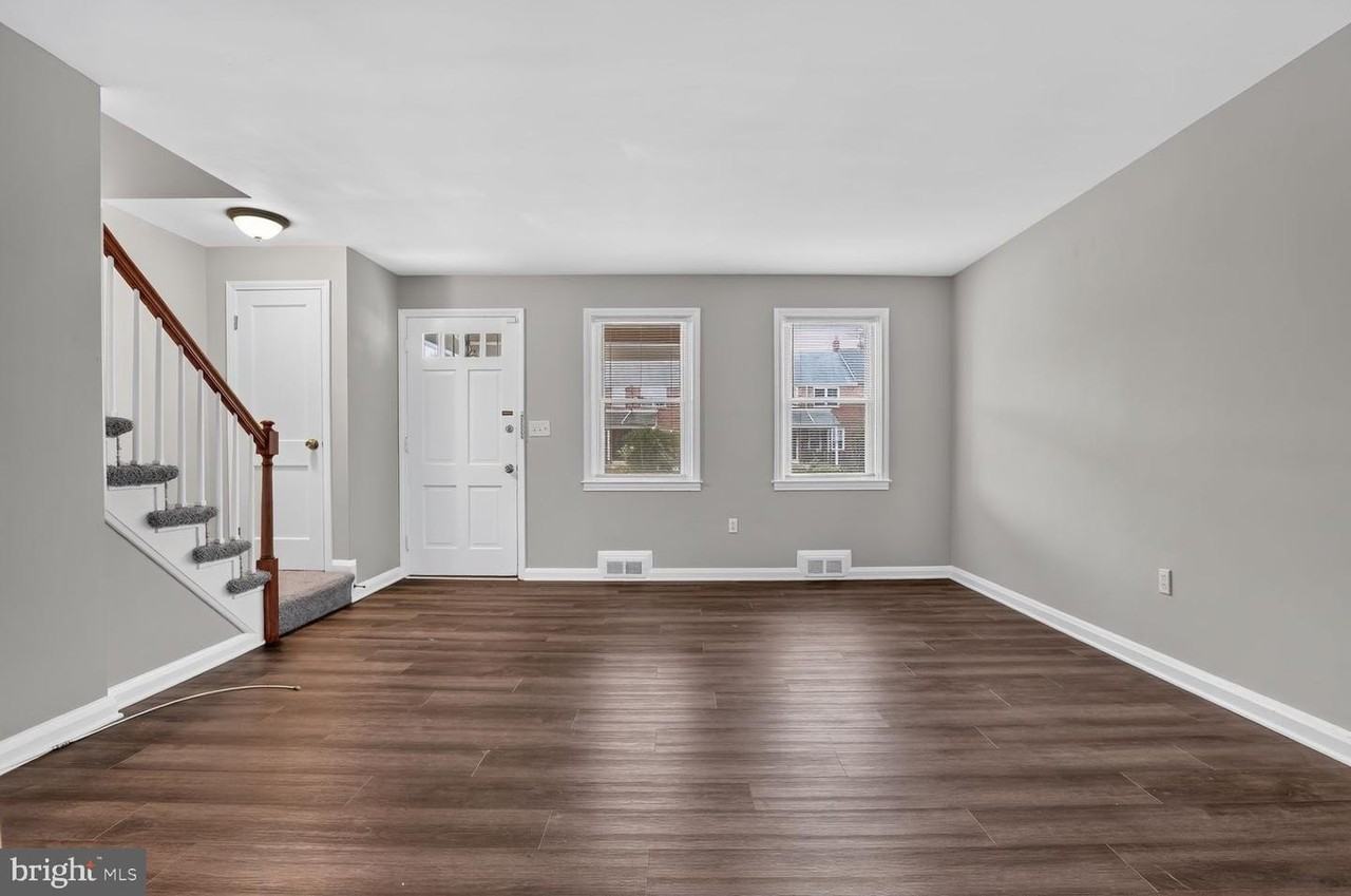 1260 Cedarcroft Rd - Photo 2 of 15