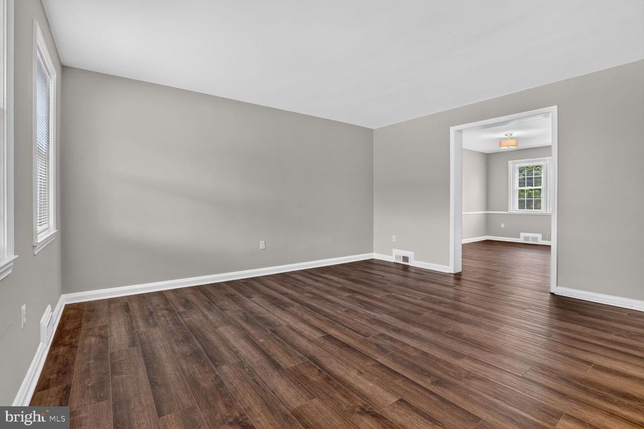 1260 Cedarcroft Rd - Photo 3 of 15