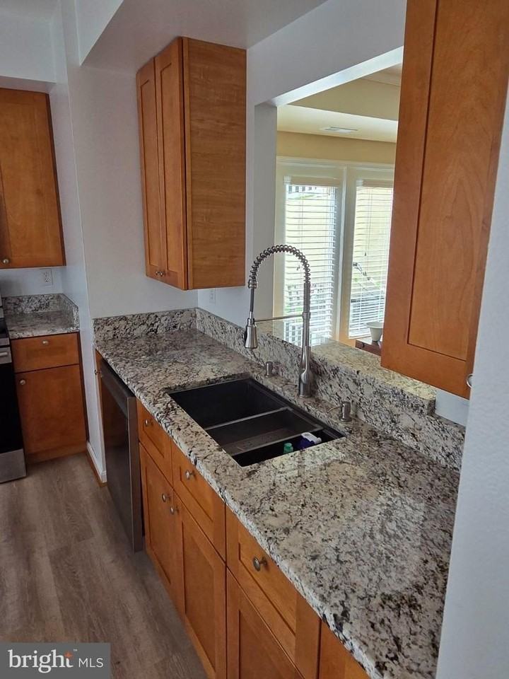 44 Mercer St - Photo 7 of 24
