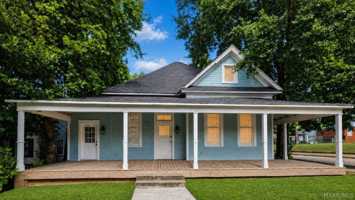 featured image of 1204 S Mcdonough St #B