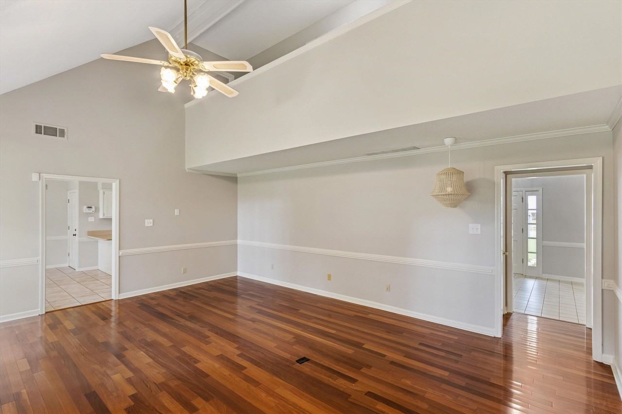 3738 Brook Trail Ln - Photo 3 of 40