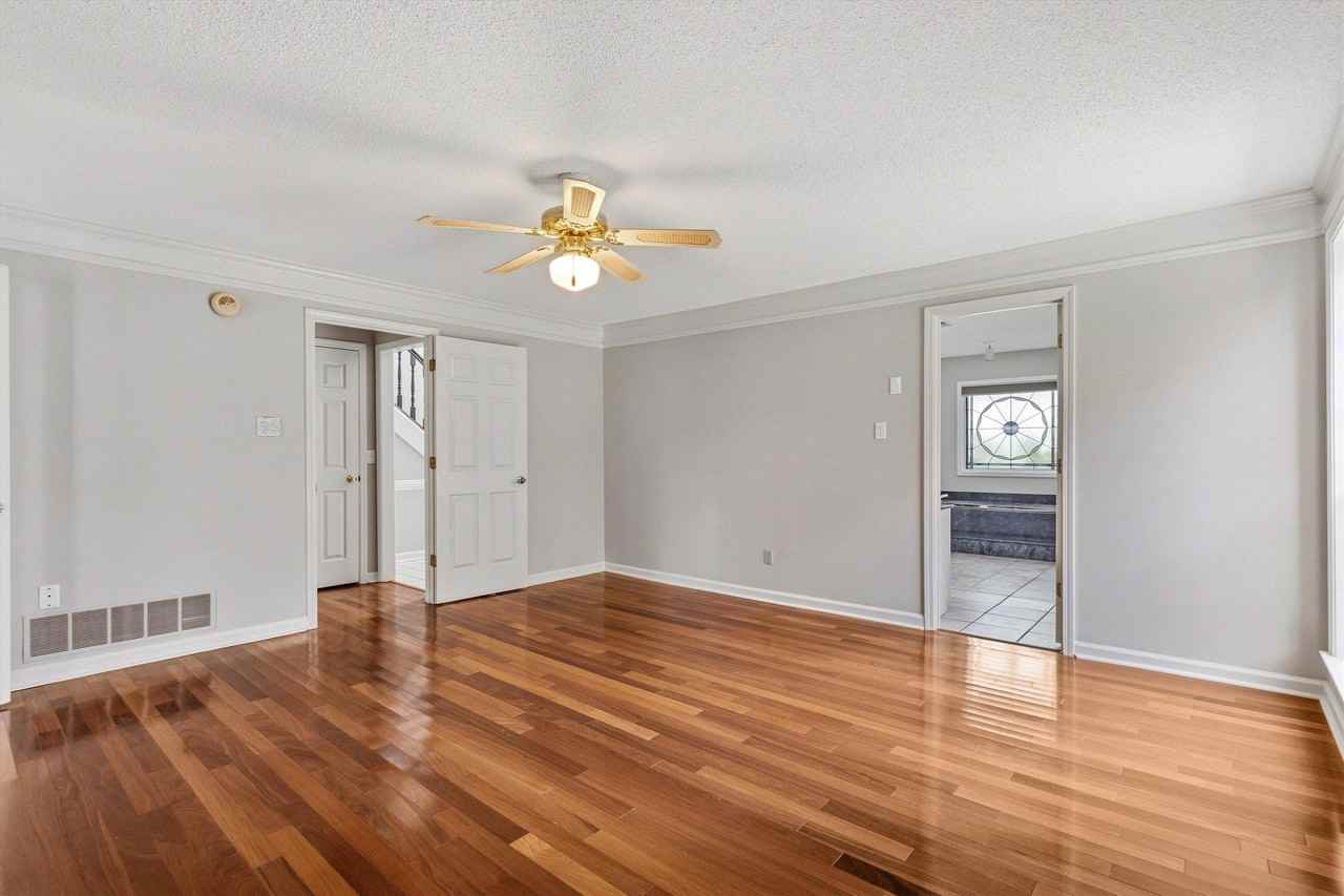 3738 Brook Trail Ln - Photo 6 of 40
