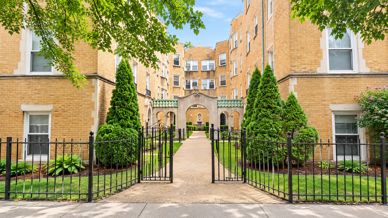 6420 N Newgard Ave #2E