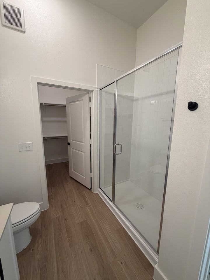 2331 E University Dr #4106 - Photo 6 of 8