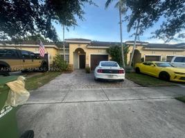 featured image of 3372 Ne 11th Dr #3372