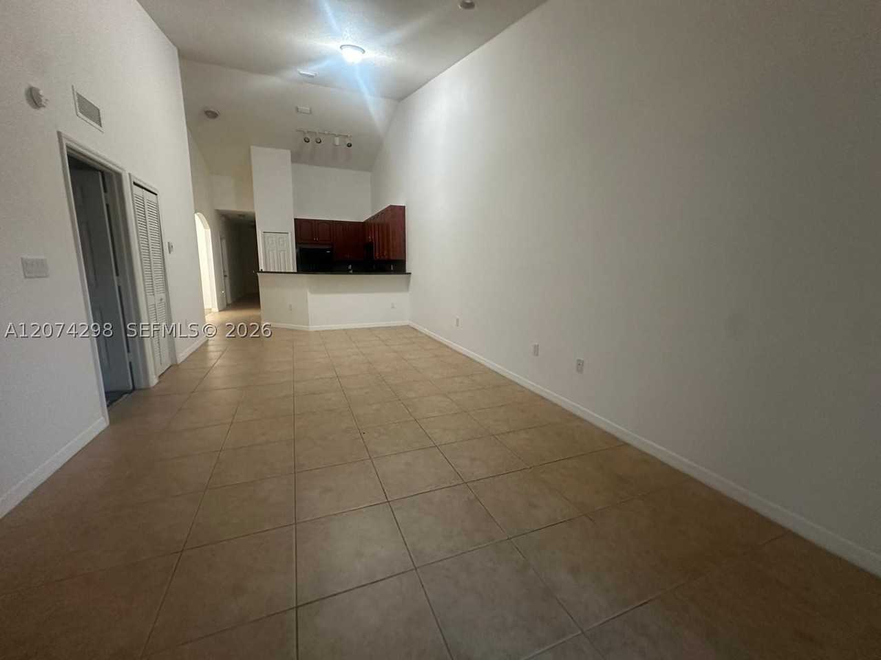 3372 Ne 11th Dr #3372 - Photo 6 of 28