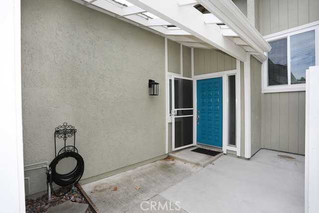 33031 Driftwood Ct - Photo 2 of 8